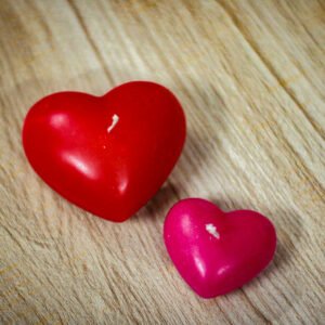 heartfelt-glow-heart-candles